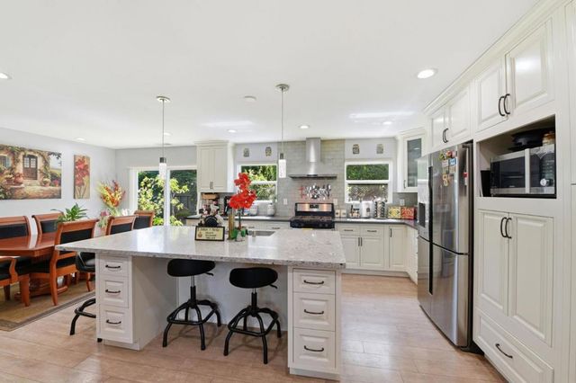 290 Hillview Drive, Fremont, CA 94536
