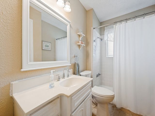 1604 Pleasant Run Road, Carrollton, TX 75006
