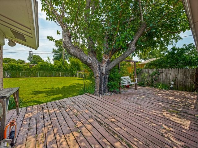 1604 Pleasant Run Road, Carrollton, TX 75006