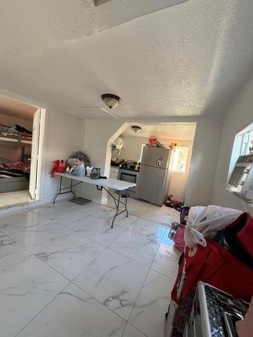 1009 S PINE Street, Lake Worth Beach, FL 33460