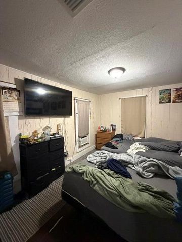 1009 S PINE Street, Lake Worth Beach, FL 33460