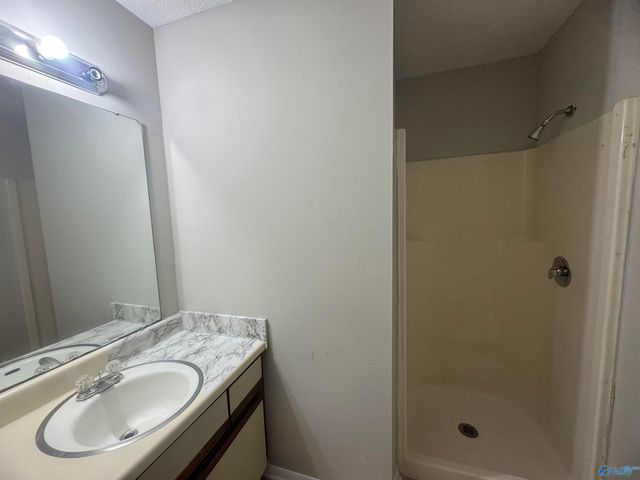 2703 Lantern Walk C, Huntsville, AL 35803