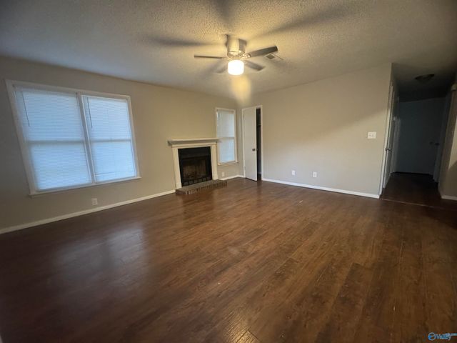 2703 Lantern Walk C, Huntsville, AL 35803