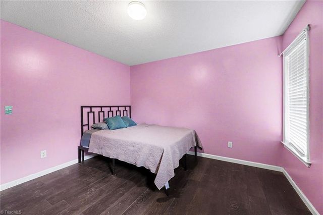 945 Biloxi Avenue, Kernersville, NC 27284
