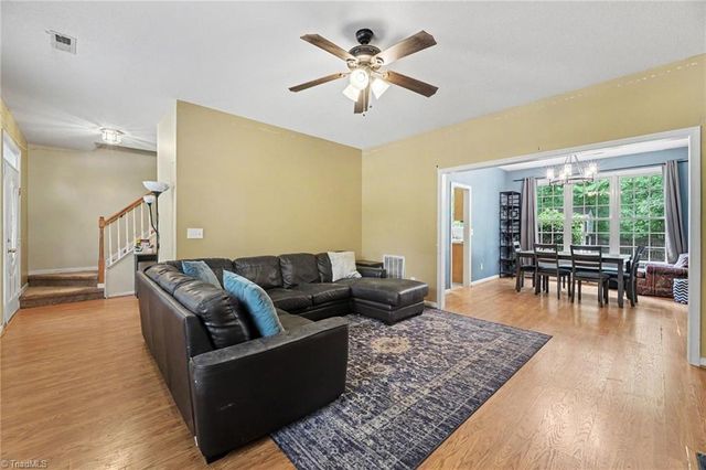 945 Biloxi Avenue, Kernersville, NC 27284