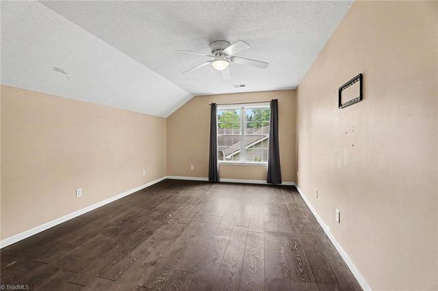 945 Biloxi Avenue, Kernersville, NC 27284