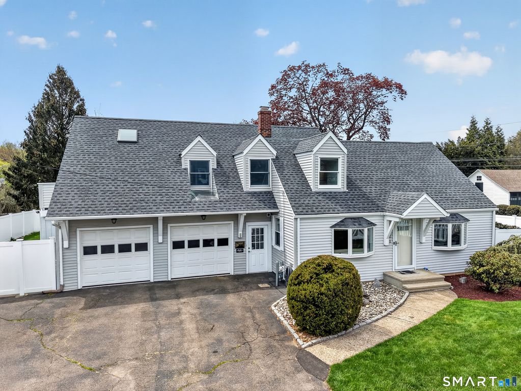 120 South Pine Creek Road, Fairfield, CT 06824