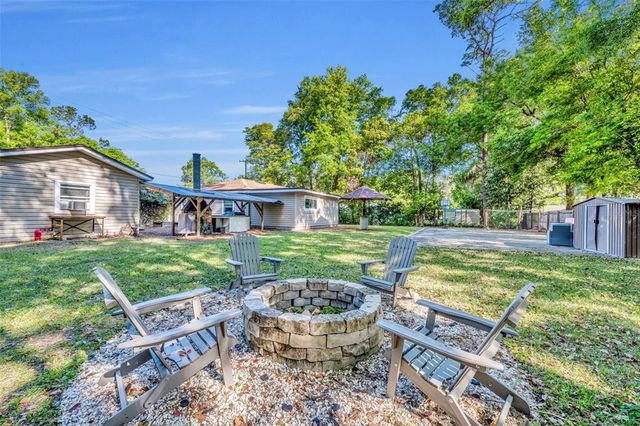 225 N PHIPPEN AVENUE, Deland, FL 32724
