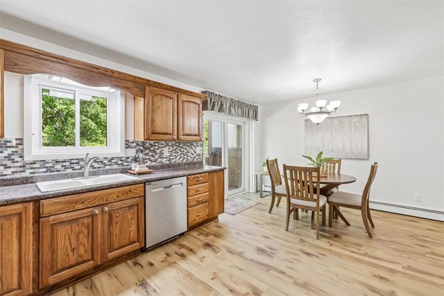 33066 Walnut Place, Waukee, IA 50263