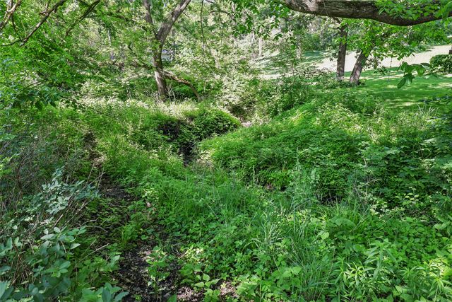 33066 Walnut Place, Waukee, IA 50263