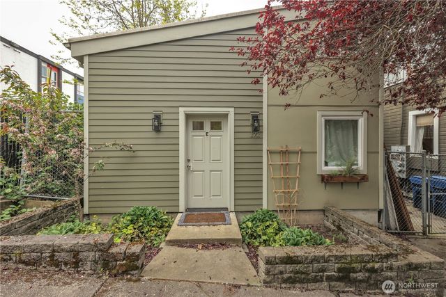 172 16th Avenue, Seattle, WA 98122