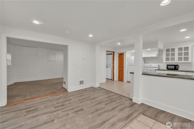 172 16th Avenue, Seattle, WA 98122