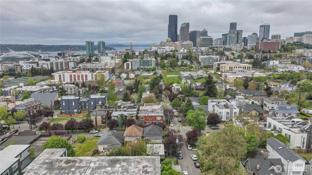 172 16th Avenue, Seattle, WA 98122