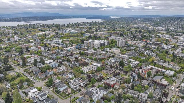 172 16th Avenue, Seattle, WA 98122