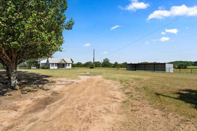 11465 County Road 3904, Athens, TX 75752