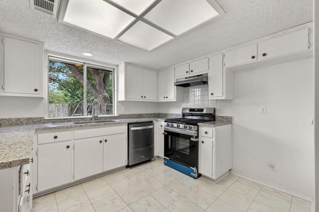 11401 WINDERMERE MDW, Austin, TX 78759