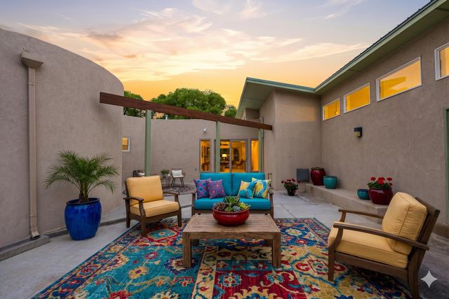 500 Calle De Wences, Los Lunas, NM 87031