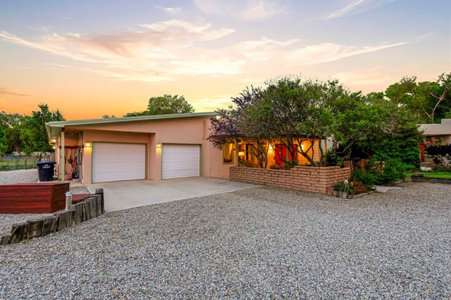 500 Calle De Wences, Los Lunas, NM 87031