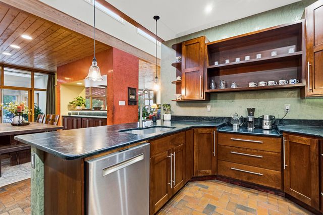 500 Calle De Wences, Los Lunas, NM 87031
