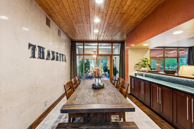 500 Calle De Wences, Los Lunas, NM 87031