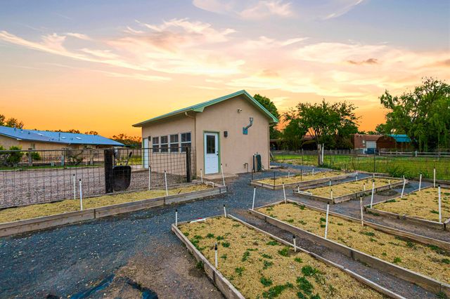 500 Calle De Wences, Los Lunas, NM 87031