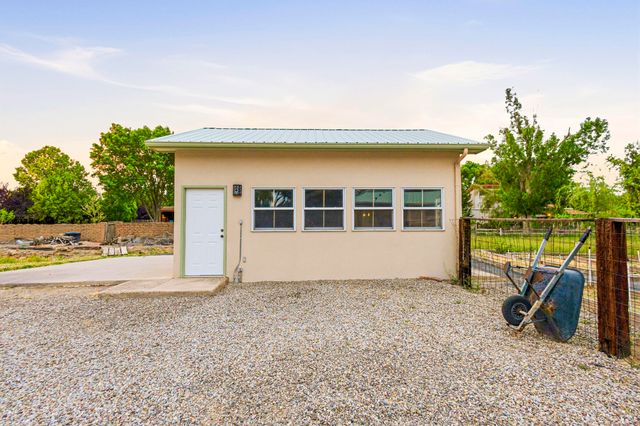 500 Calle De Wences, Los Lunas, NM 87031
