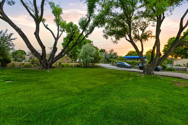 500 Calle De Wences, Los Lunas, NM 87031
