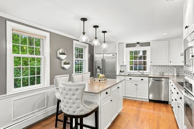15 Alden Circle, Reading, MA 01867