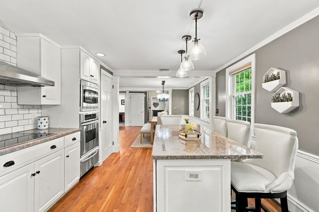15 Alden Circle, Reading, MA 01867