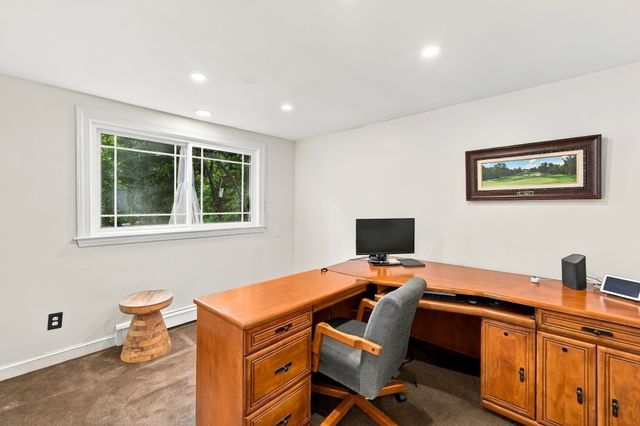 15 Alden Circle, Reading, MA 01867