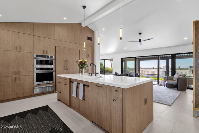 7112 N 23RD Way, Phoenix, AZ 85020