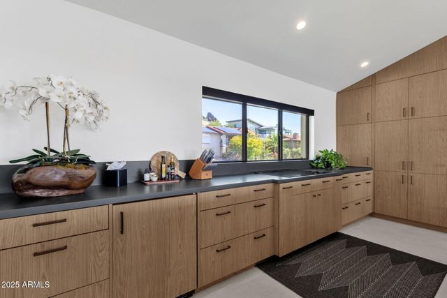 7112 N 23RD Way, Phoenix, AZ 85020