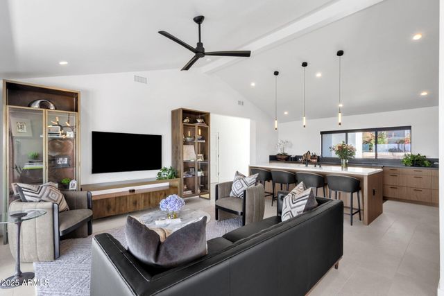 7112 N 23RD Way, Phoenix, AZ 85020