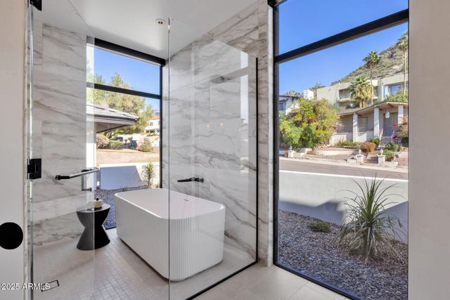 7112 N 23RD Way, Phoenix, AZ 85020