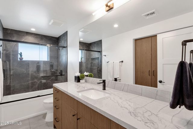 7112 N 23RD Way, Phoenix, AZ 85020