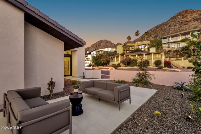 7112 N 23RD Way, Phoenix, AZ 85020