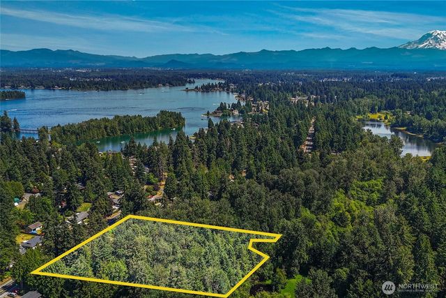 4302 W Tapps Drive E, Lake Tapps, WA 98391