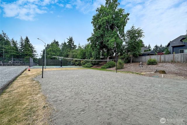 4302 W Tapps Drive E, Lake Tapps, WA 98391