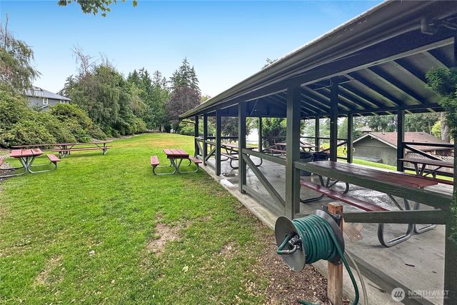 4302 W Tapps Drive E, Lake Tapps, WA 98391