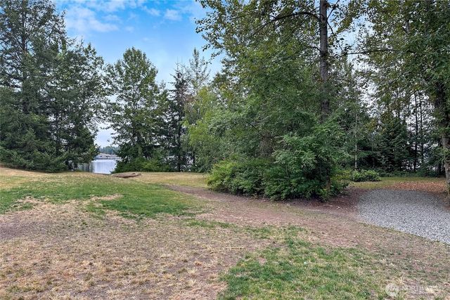 4302 W Tapps Drive E, Lake Tapps, WA 98391