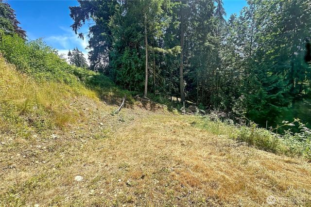 4302 W Tapps Drive E, Lake Tapps, WA 98391