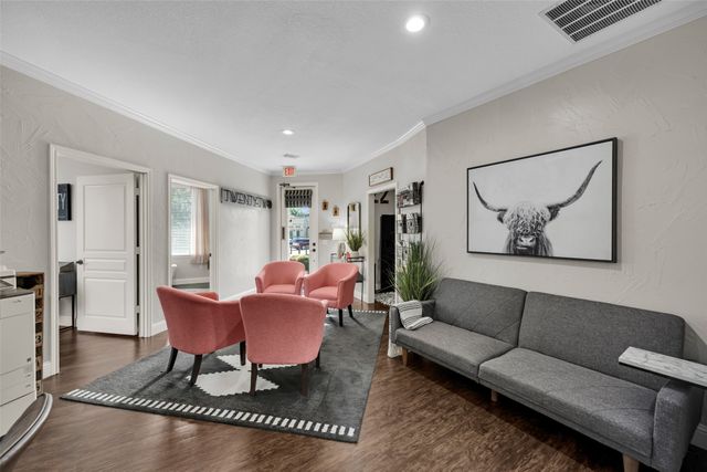550 N Walnut Creek Drive 100-D, Mansfield, TX 76063