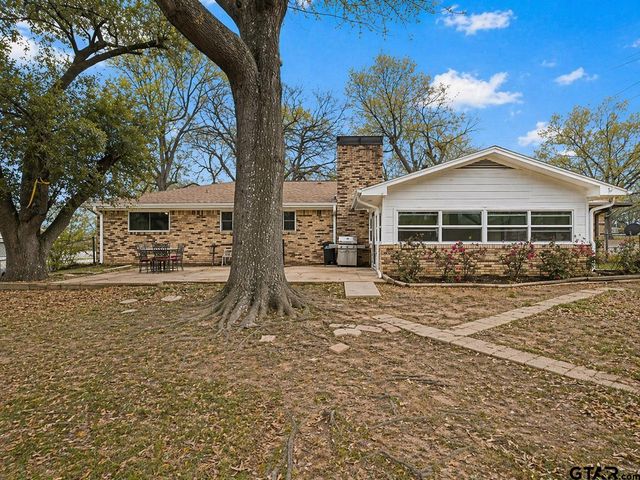 401 Hickory, Mt Pleasant, TX 75455