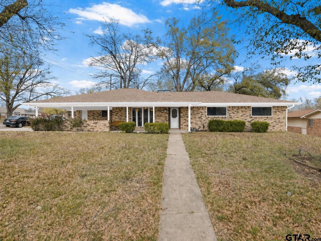 401 Hickory, Mt Pleasant, TX 75455