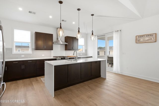 2 E 15th Street, Long Beach Twp, NJ 08008