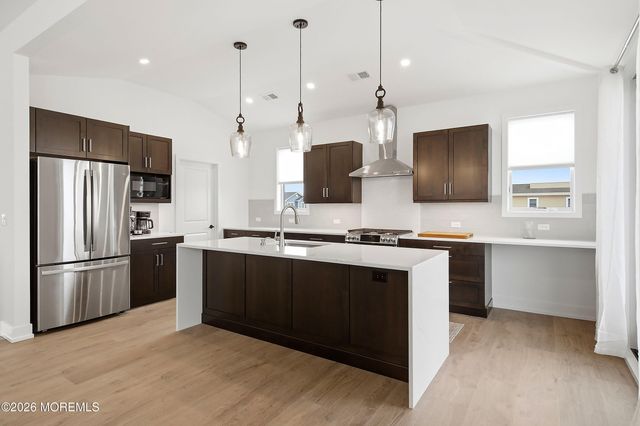 2 E 15th Street, Long Beach Twp, NJ 08008