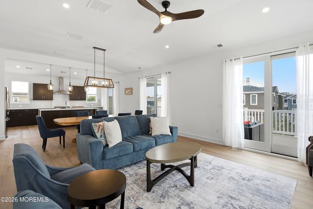 2 E 15th Street, Long Beach Twp, NJ 08008