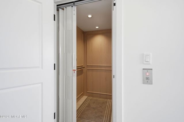 2 E 15th Street, Long Beach Twp, NJ 08008