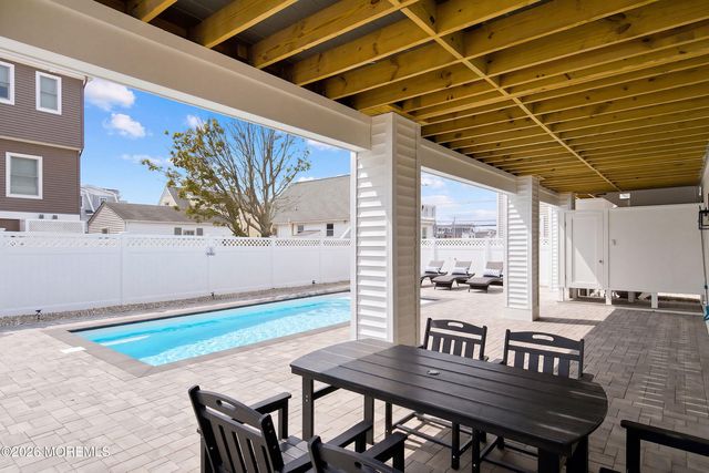 2 E 15th Street, Long Beach Twp, NJ 08008