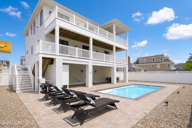 2 E 15th Street, Long Beach Twp, NJ 08008
